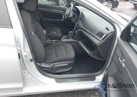 2018 Hyundai Elantra Value Edition z USA, uszkodzony, nr VIN 5NPD84LF5JH282576